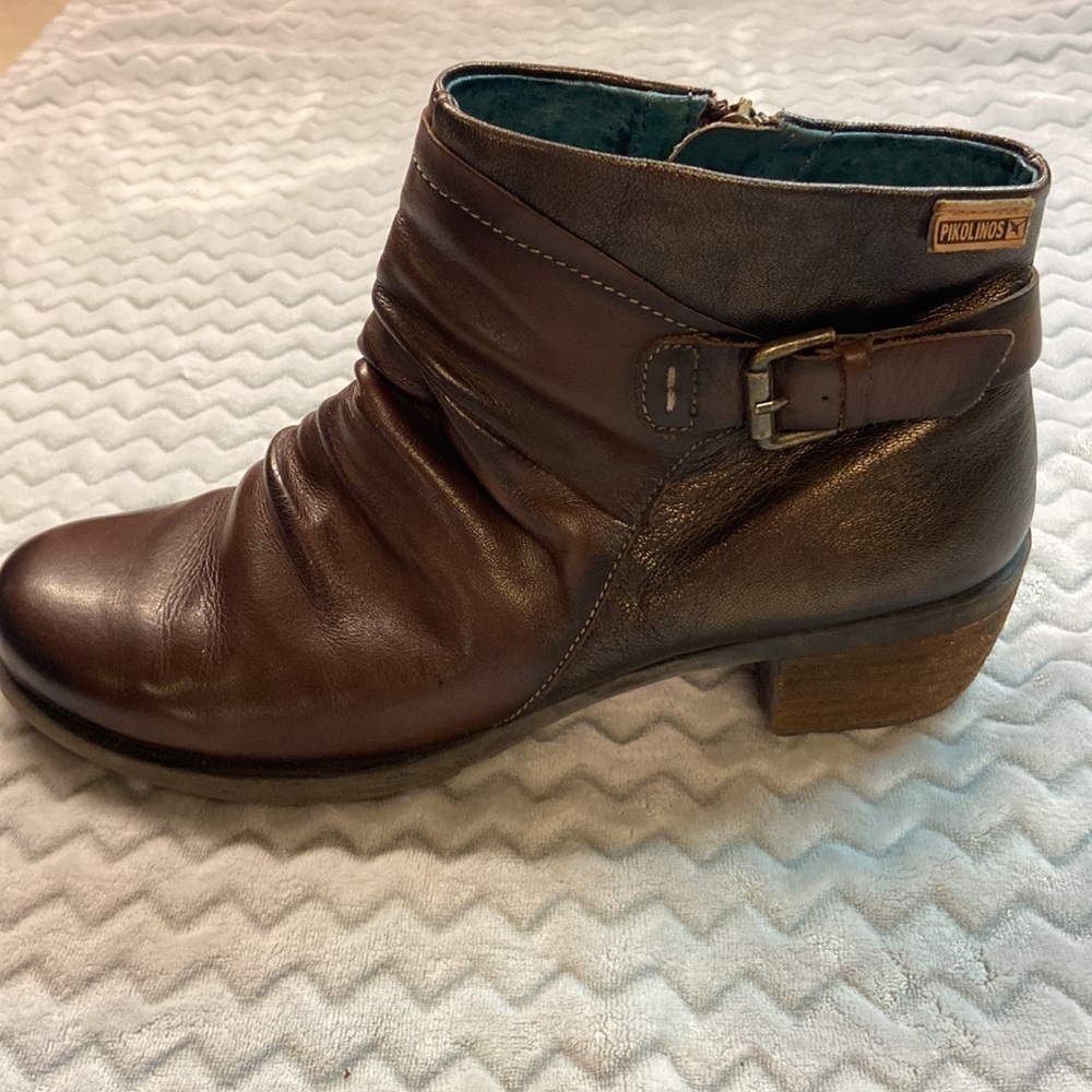 Pikolinos Zippered Slouch Stacked Heeled Ankle Bootie Buttery Soft Leather